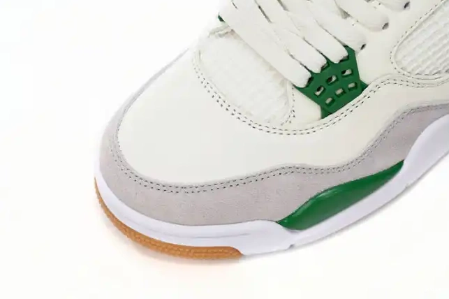 Boostmaster lin SB DR5415-103 Pine 4 Jordan Green Retro 0616